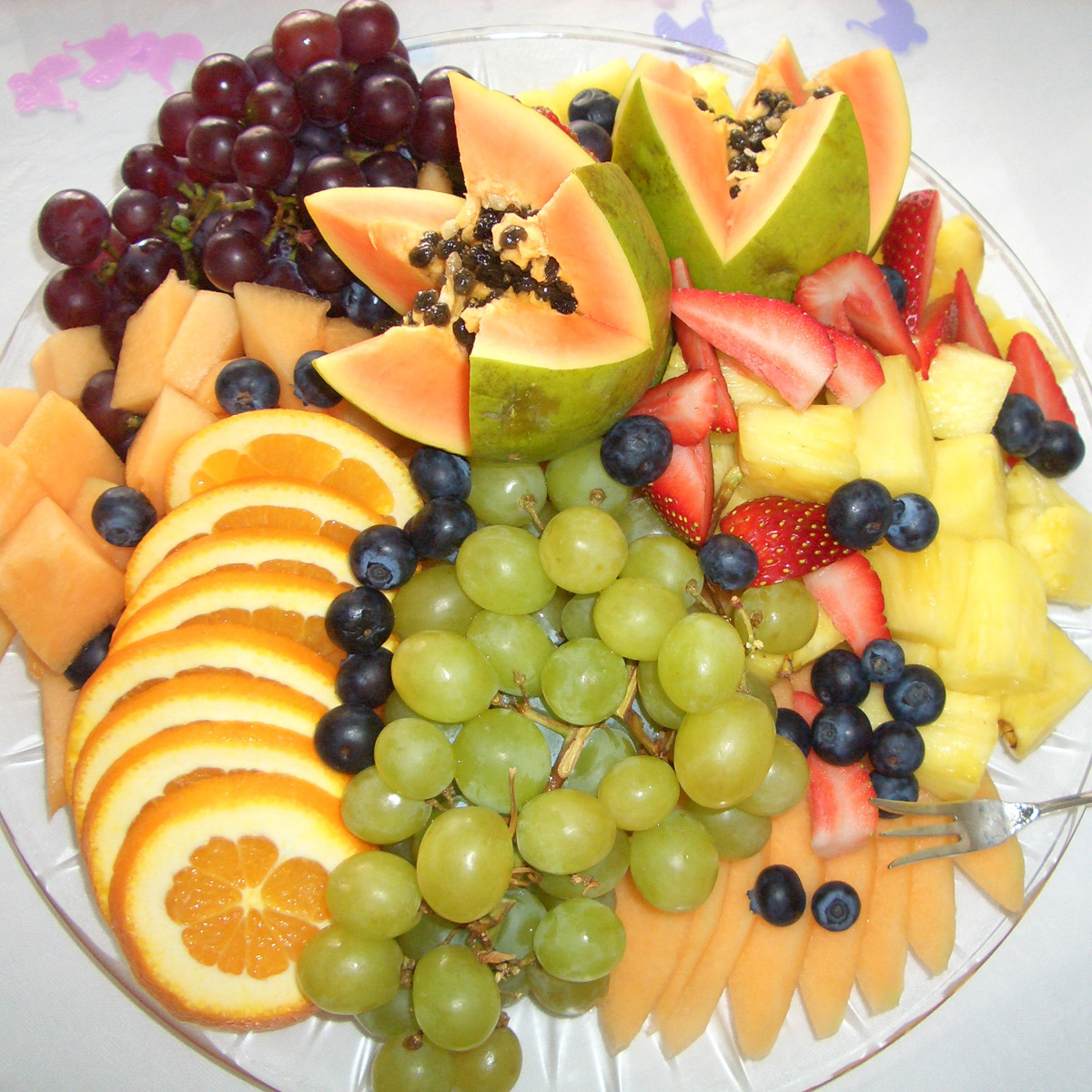 FRESH FRUITS CUTTING